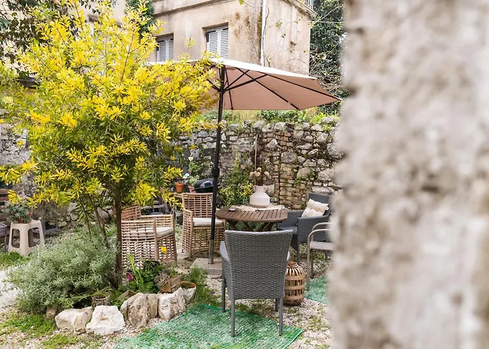 Appartamento Luxury Family House With Backyard