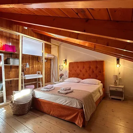 Apartament Luxury Family House With Backyard *