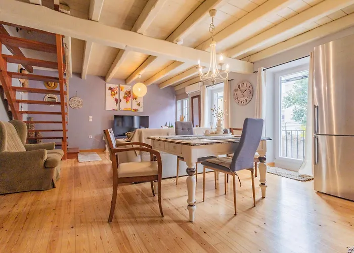 Apartament Luxury Family House With Backyard Mantouki