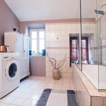 Luxury Family House With Backyard *